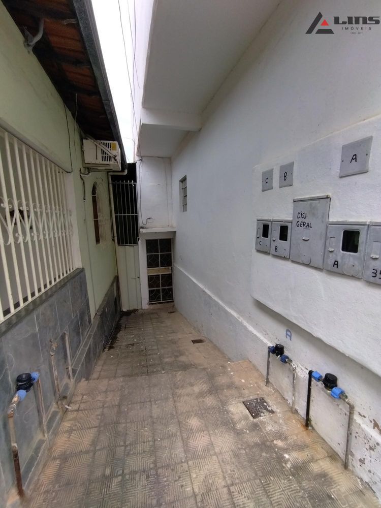 Casa para alugar na Rua Otávio Otoni 354 Centro em Teófilo Otoni MG