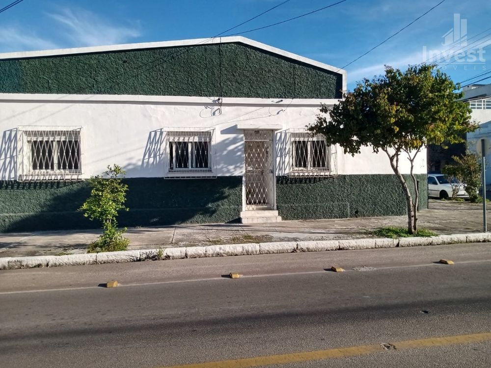 Casa à venda na Rua Gomes Carneiro Centro em Pelotas RS