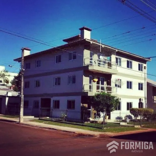 Apartamento à venda com 3 dormitórios, 2 banheiros, 1 vaga de garagem e 71m² de área privativa no bairro São Cristóvão