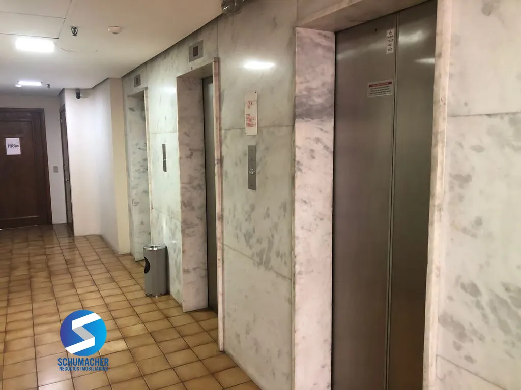 Comercial à venda em Floresta, Porto Alegre — foto 3