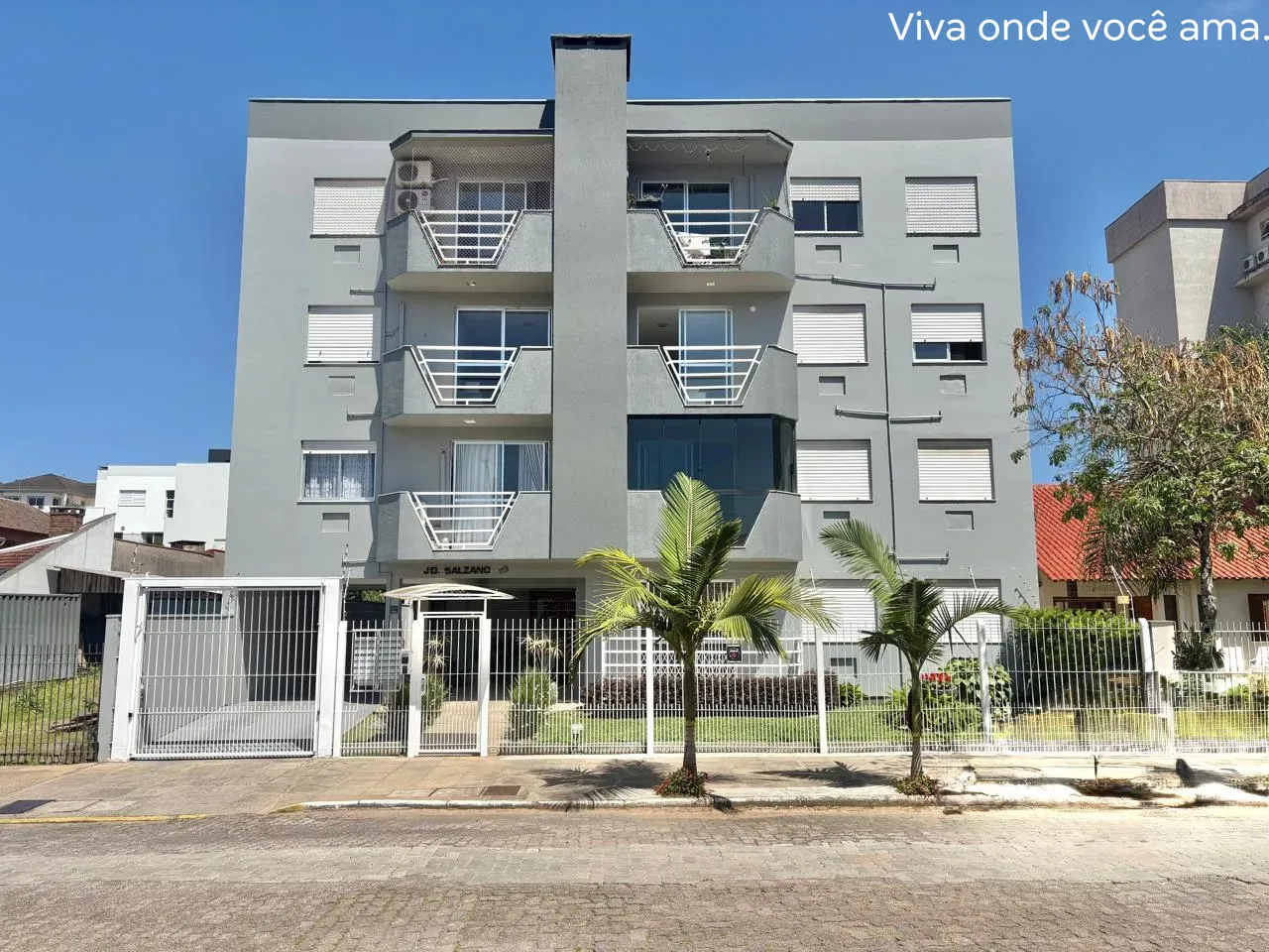 Raro apartamento Térreo 3 dormitórios