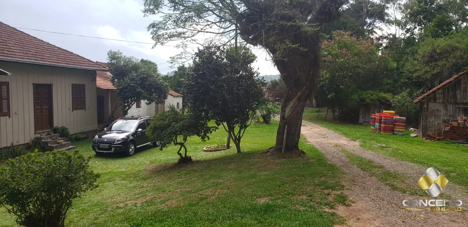 Área de terras para atividade comercial