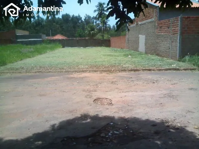 Terreno / Lote à venda bairro Parque Cecap em Adamantina, São Paulo