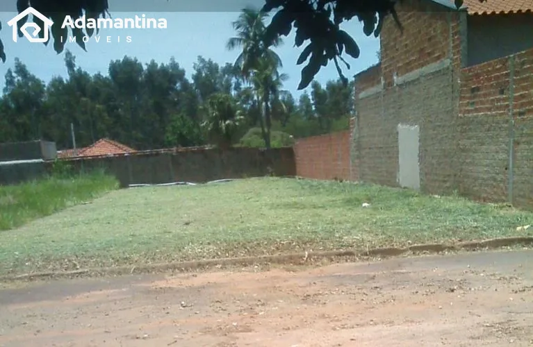 Terreno / Lote à venda bairro Parque Cecap em Adamantina, São Paulo