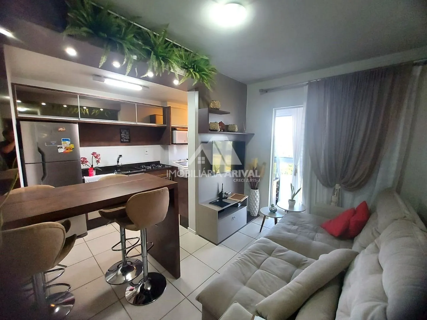 Apartamento à venda com 2 dormitórios, 1 banheiro, 1 vaga de garagem e 49m² de área privativa no bairro Vila Real