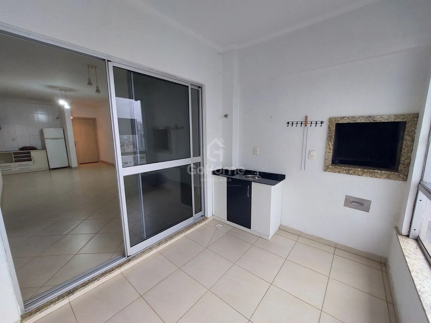 Apartamento à venda com 2 dormitórios, 2 banheiros, 1 vaga de garagem e 91m² de área privativa no bairro Presidente Médici