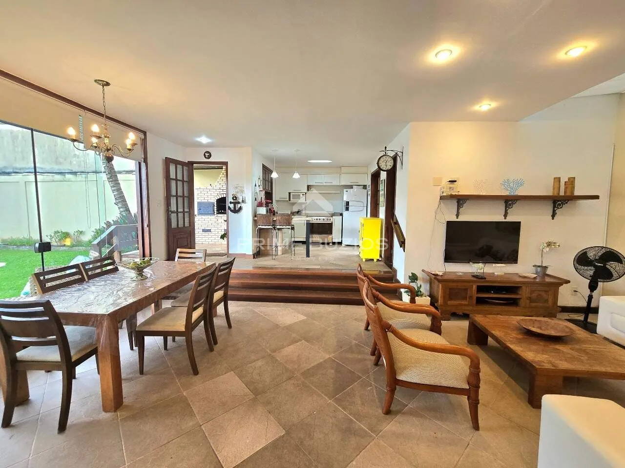 Casa a venda, 4 quartos, 2 suítes, 3 vagas, Geribá – Armação dos Búzios/RJ