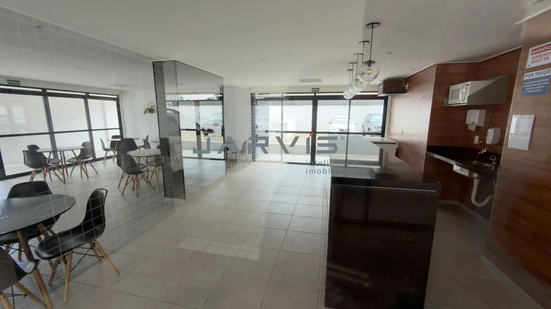 Apartamento à venda com 2 quartos e 52m² na Avenida Juca Sampaio, 1...