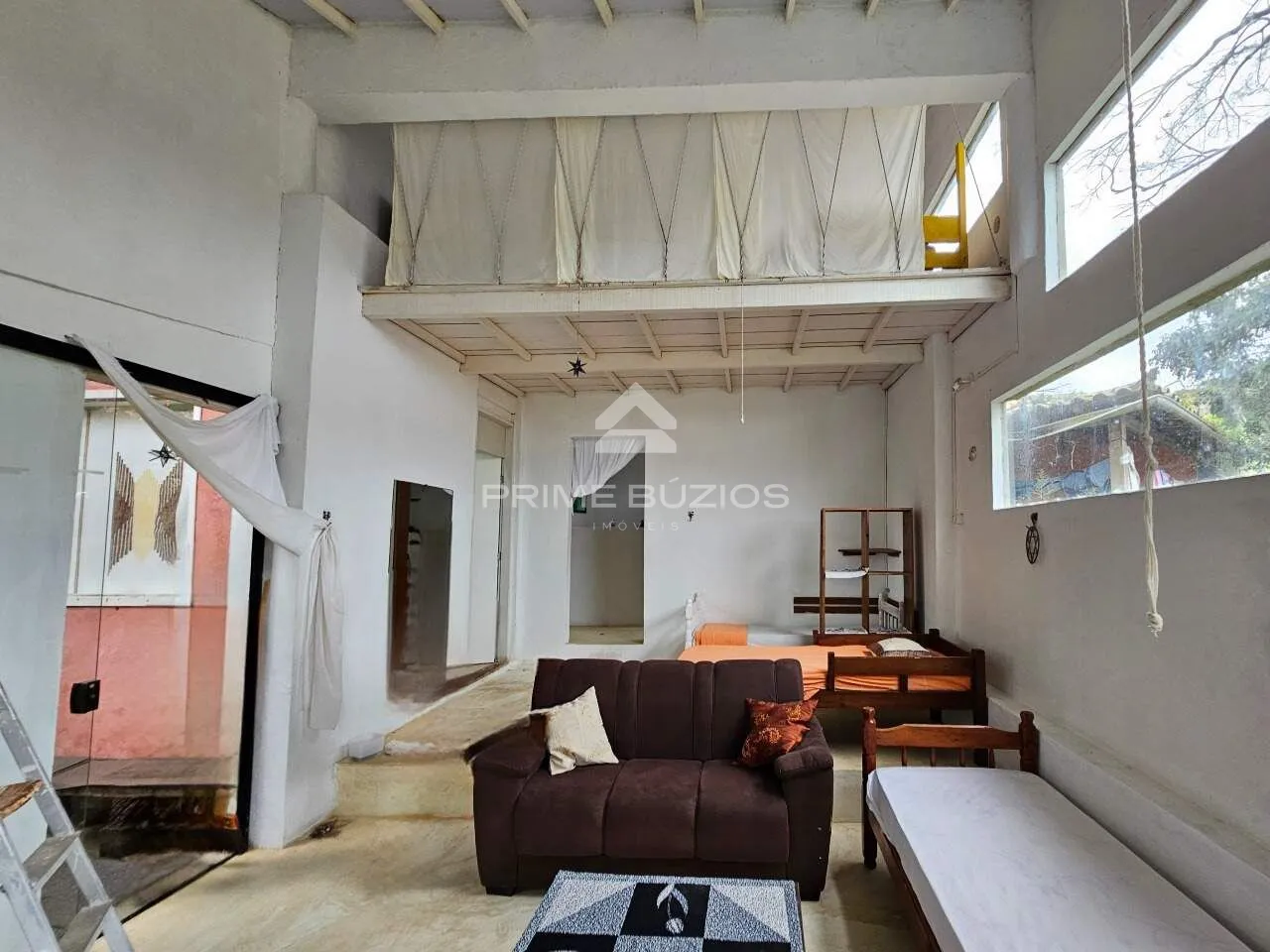Casa independente a venda, 2 quartos, 2 vagas, Tucuns – Armação dos Búzios/RJ