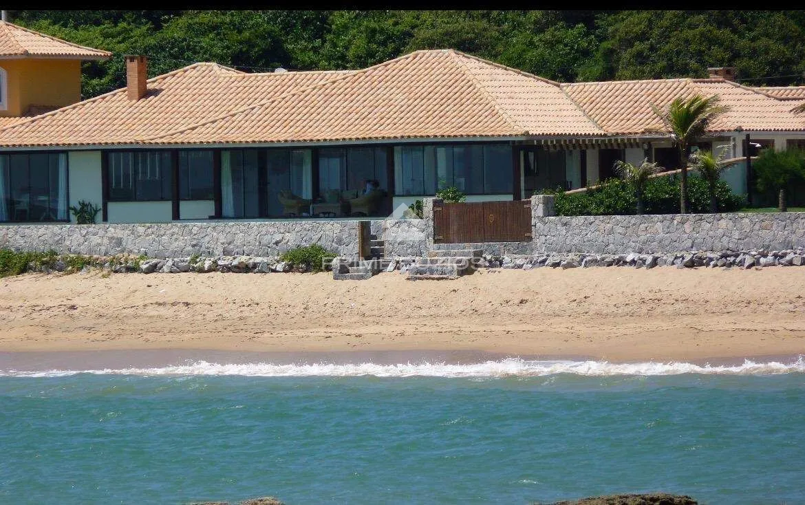 Casa a venda, 5 quartos, 6 vagas, Praia Rasa – Armação dos Búzios/RJ