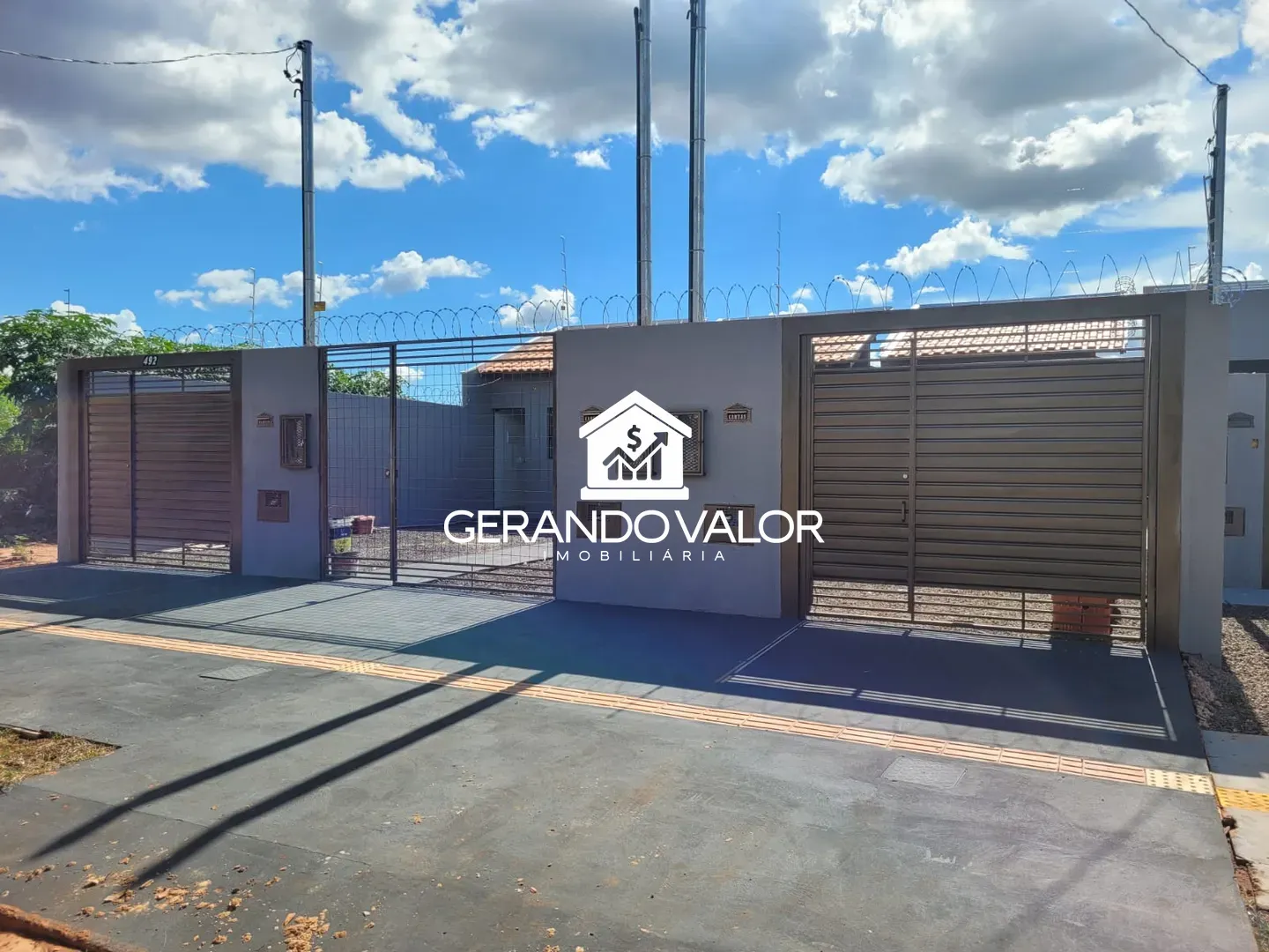 casa à venda no Jardim Tarumã em Campo Grande MS - foto 3 - 2 quartos