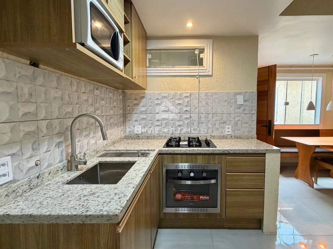 Apartamento en alquiler, 3 dormitorios, 1 cochera, Tucuns – Armação dos Búzios/RJ