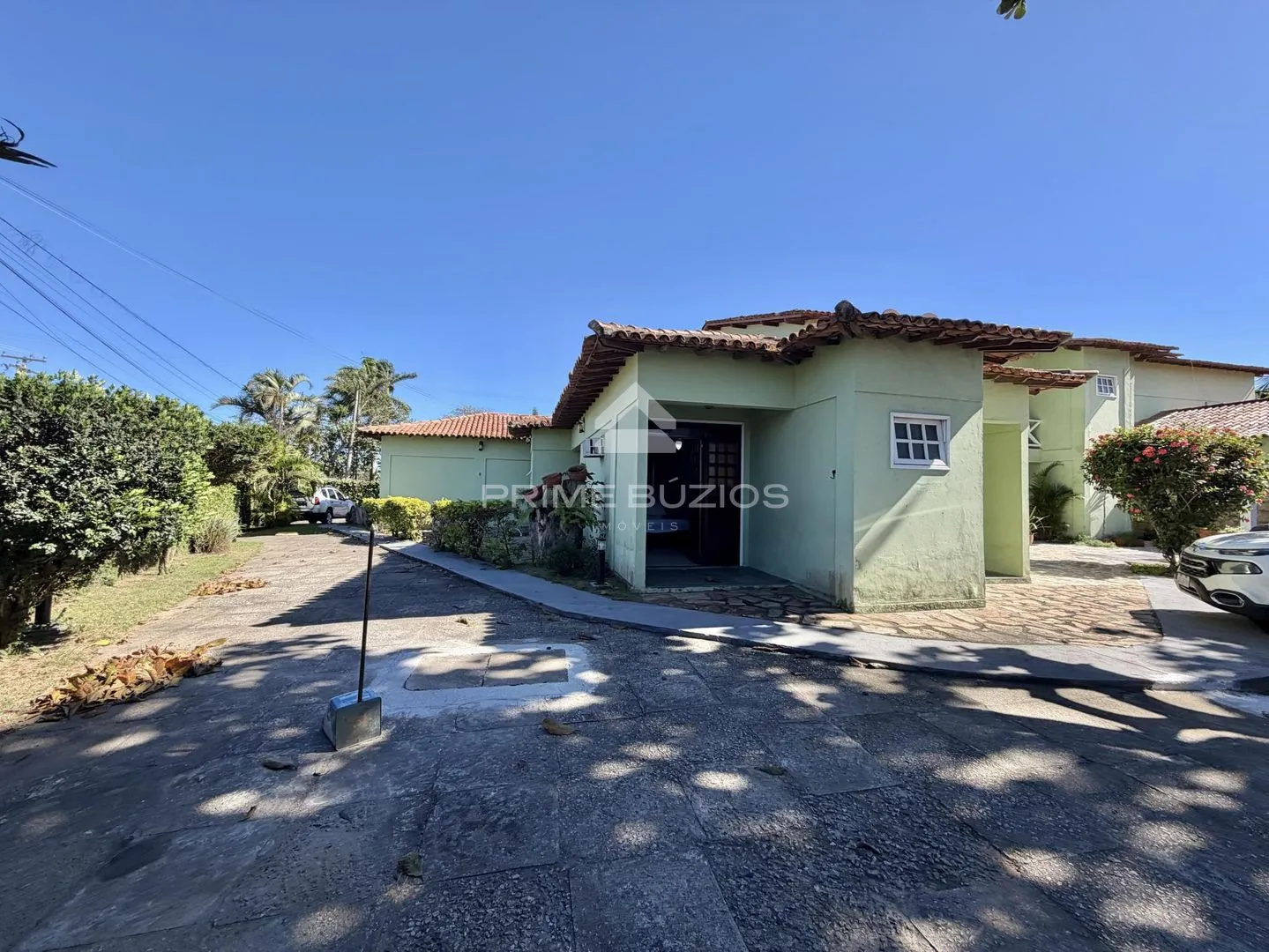 Casa em condomínio a venda, 1 quarto, 1 vaga, Manguinhos – Armação dos Búzios/RJ