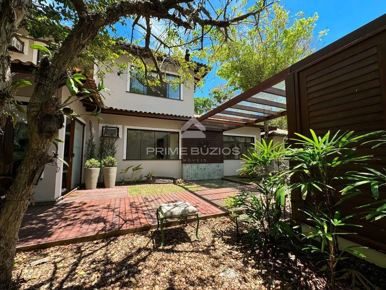Casa em condomínio a venda, 5 quartos, 5 suítes, 4 vagas, Manguinhos – Armação dos Búzios/RJ