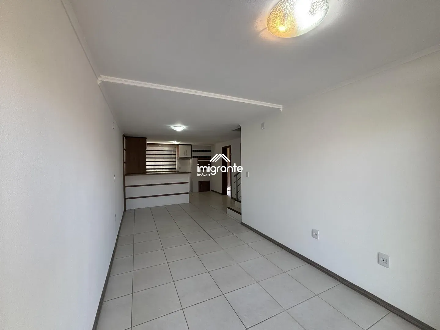 Duplex semimobiliado em ótima localização no Arroio Grande. - Foto 3