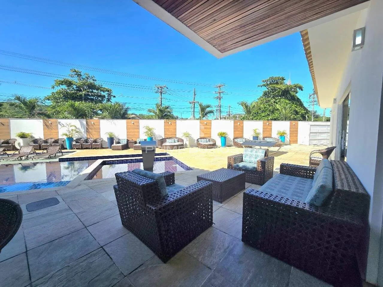 Casa independente a venda, 10 quartos, 8 suítes, 3 vagas, Geribá – Armação dos Búzios/RJ