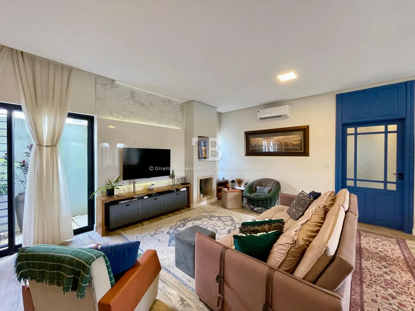 Casa à venda com 3 dormitórios, 2 banheiros, 2 vagas de garagens e 167m² de área privativa no bairro Santos Dumont