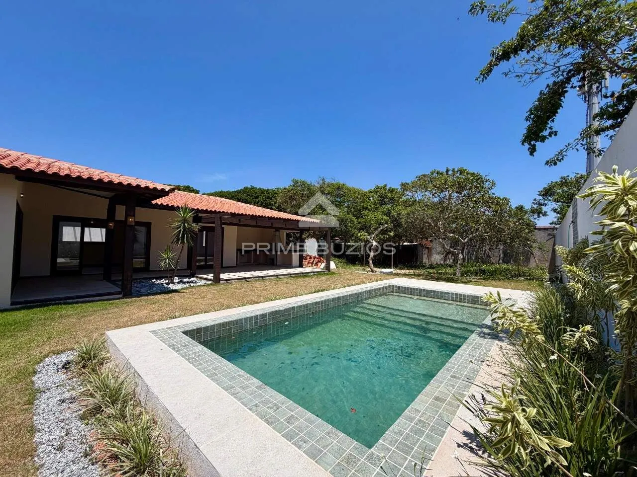 Casa a venda, 4 quartos, 4 suítes, 3 vagas, Praia Rasa – Armação dos Búzios/RJ