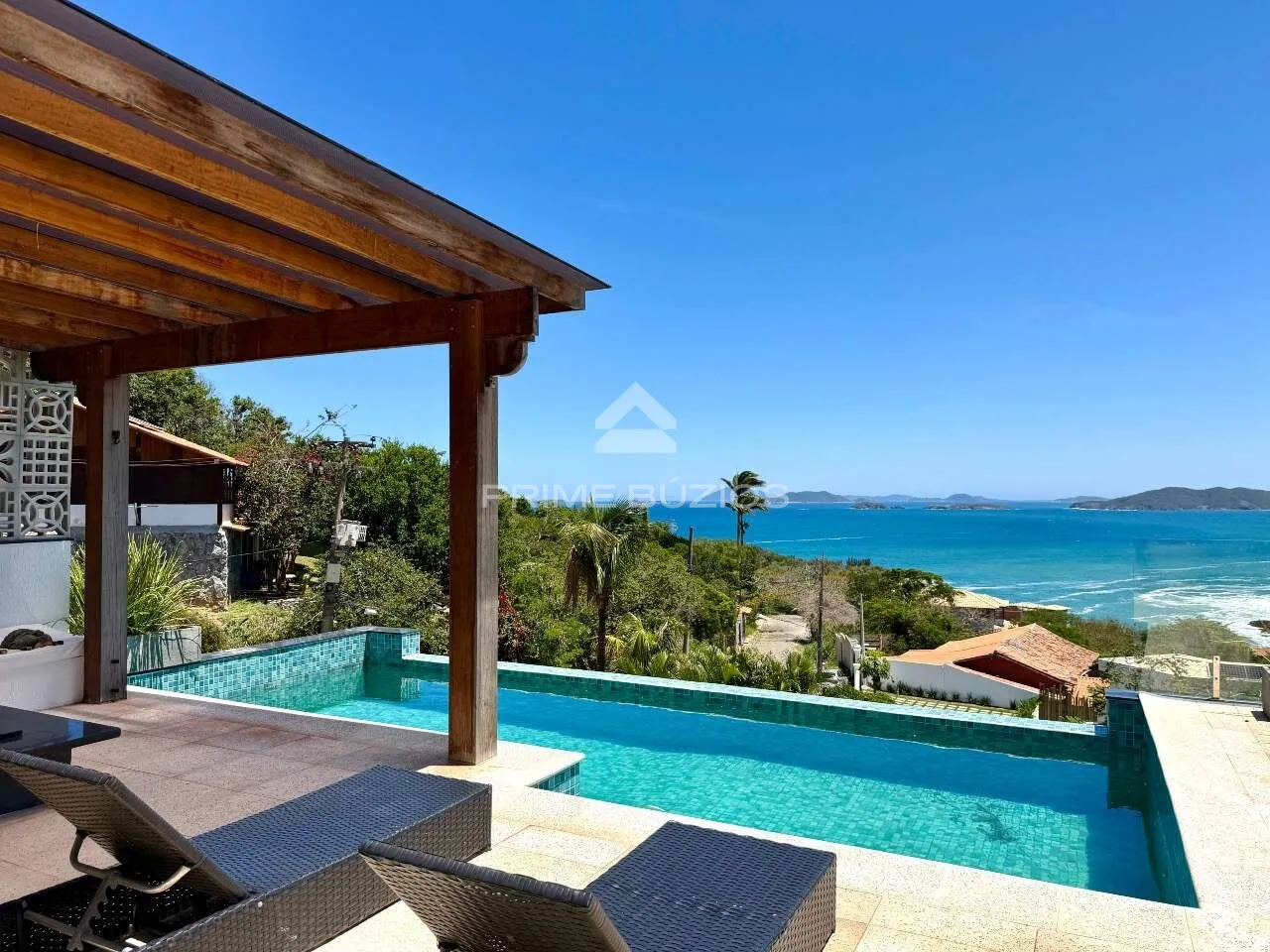 Casa a venda, 3 quartos, 3 suítes, 2 vagas, Albatroz – Armação dos Búzios/RJ