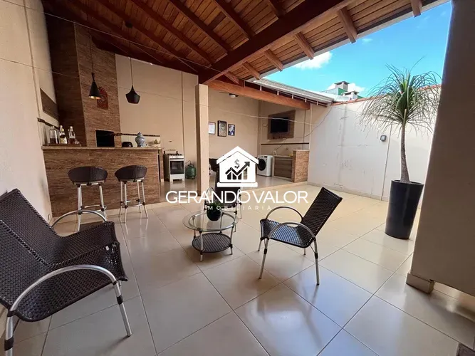 sobrado à venda no Coopharádio em Campo Grande MS - foto 1 - 3 quartos