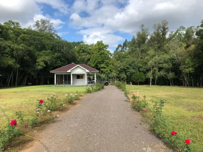 Chácara à venda com 2 hectares em Santa Cruz do Sul, RS por R$ 636....