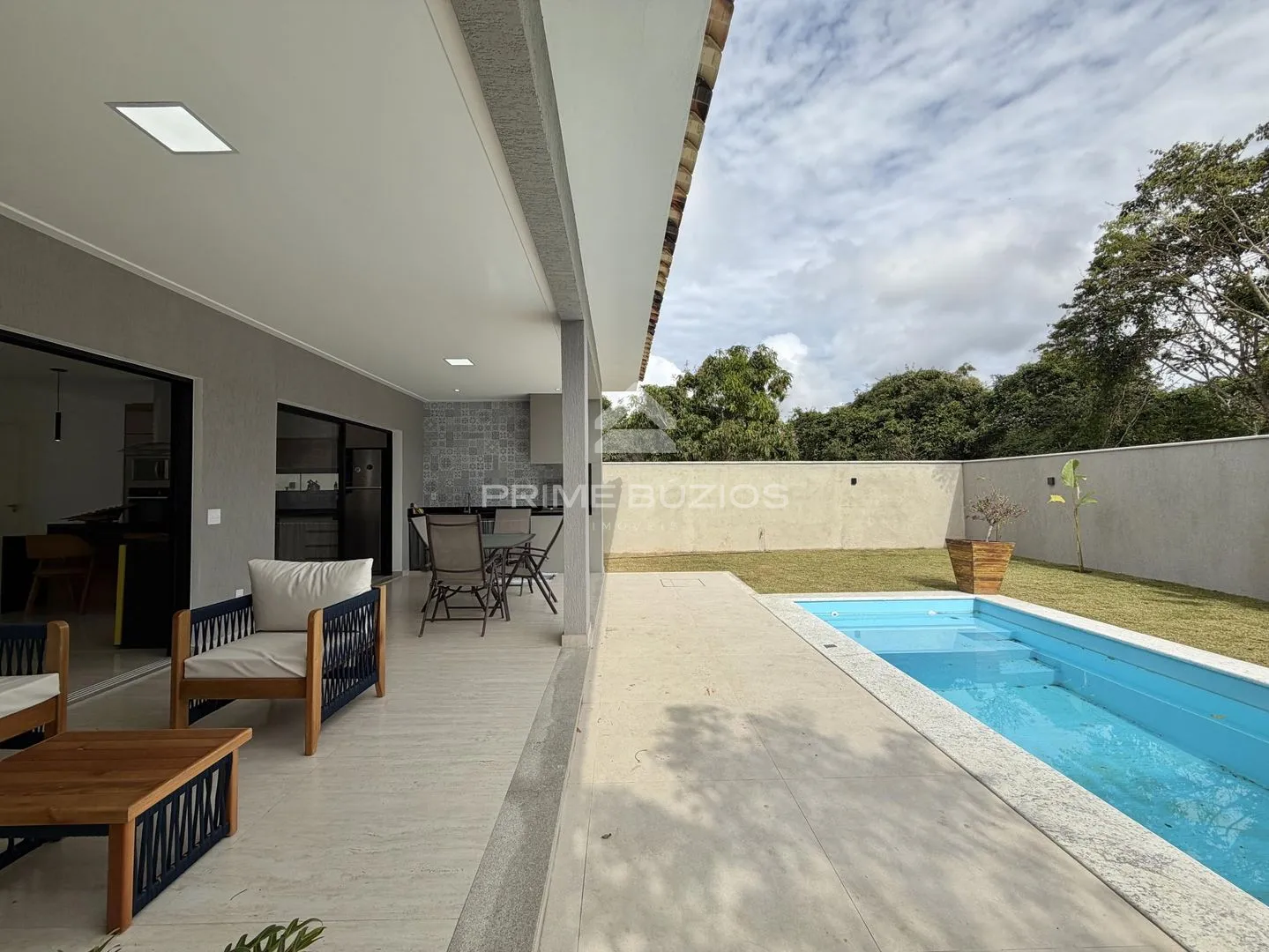 Casa em condomínio a venda, 4 quartos, 4 suítes, 3 vagas, Caravelas – Armação dos Búzios/RJ