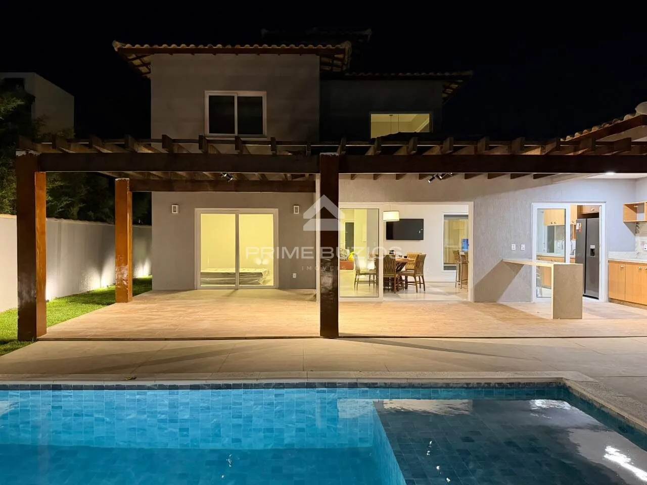 Casa em condomínio para temporada, 4 quartos, 4 suítes, 3 vagas, Caravelas – Armação dos Búzios/RJ