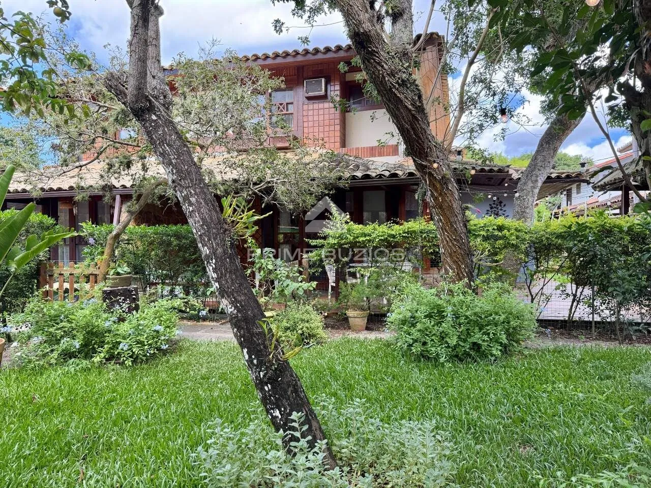 Casa en condominio en venta, 3 dormitorios, 3 suites, 2 cocheras, Manguinhos – Armação dos Búzios/RJ