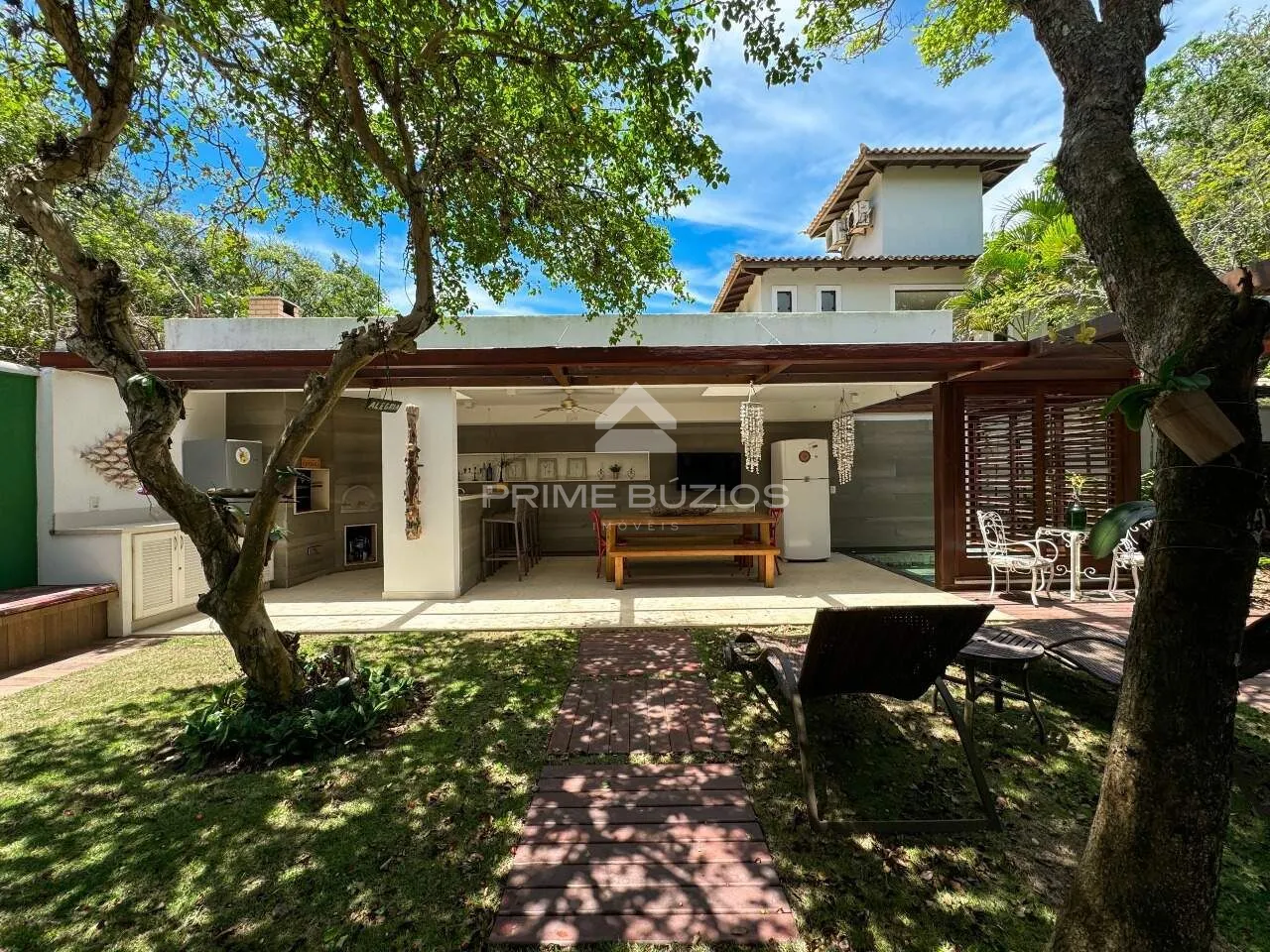 Casa em condomínio a venda, 5 quartos, 5 suítes, 4 vagas, Manguinhos – Armação dos Búzios/RJ