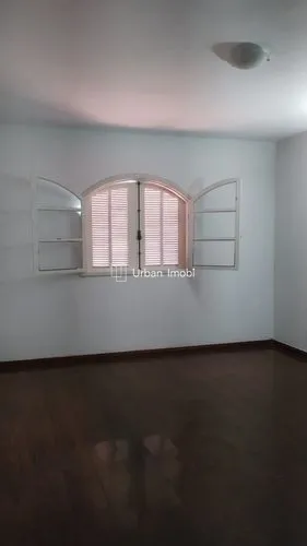 Casa de 3 quartos em um bairro muito tradicional em Volta Redonda!