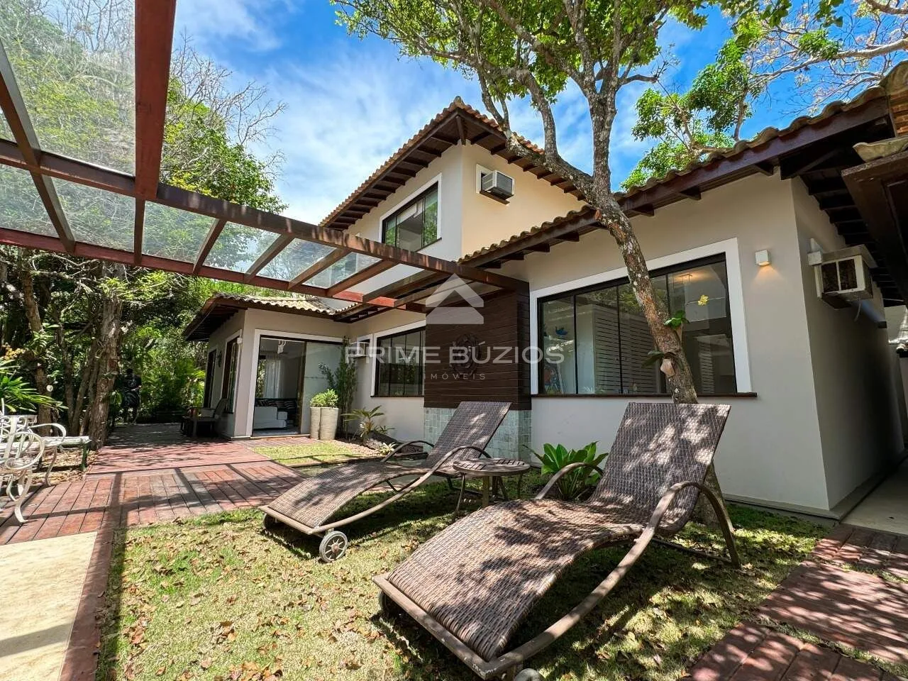Casa em condomínio a venda, 5 quartos, 5 suítes, 4 vagas, Manguinhos – Armação dos Búzios/RJ
