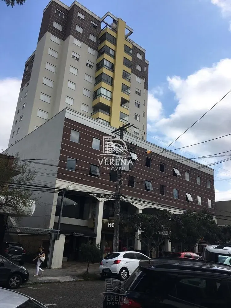 Apartamento central 03 dormitórios com suíte