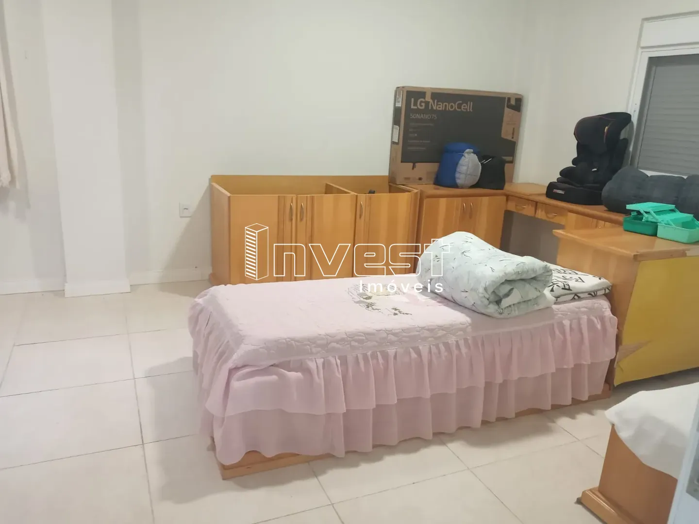 Linda casa em condomínio fechado com vista panorâmica