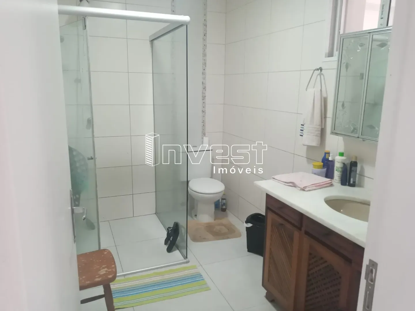 Linda casa em condomínio fechado com vista panorâmica