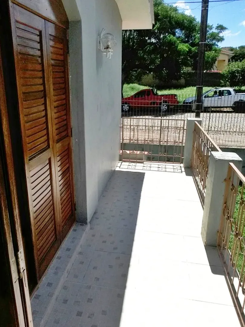 Casa - Centro, Minas Gerais Esquina Ceara