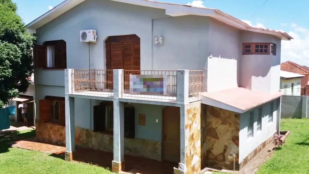 Casa - Centro, Minas Gerais Esquina Ceara