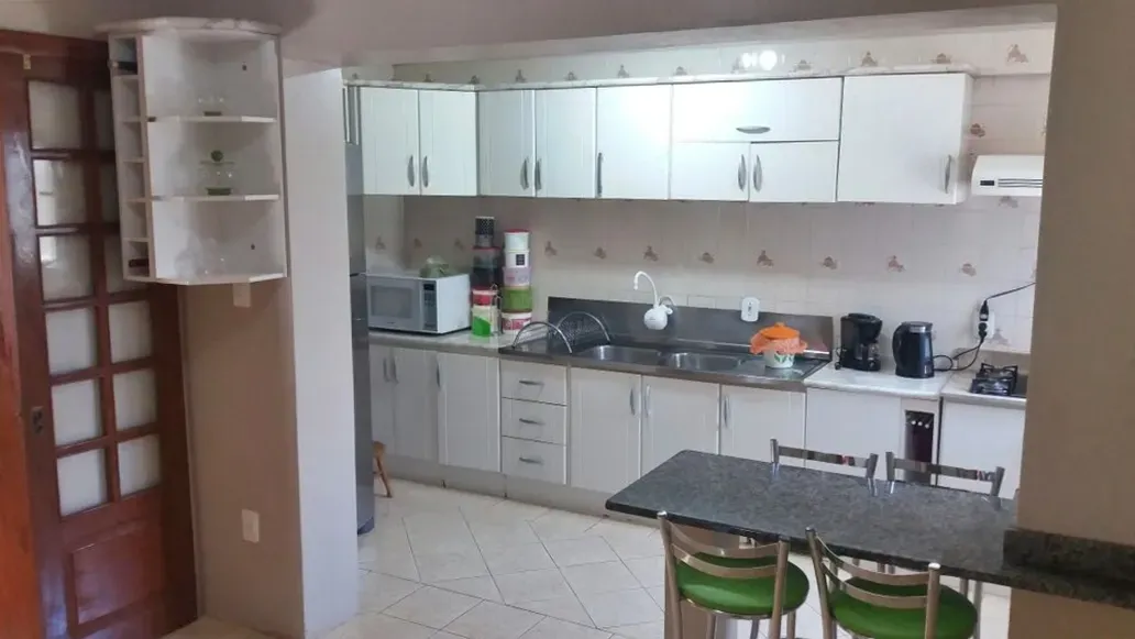 Casa - Centro, Minas Gerais Esquina Ceara