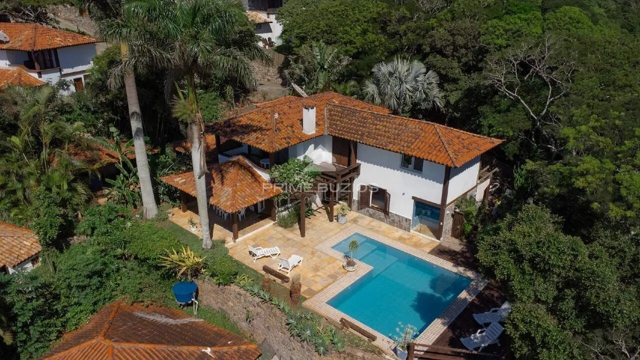 Casa em condomínio a venda, 4 quartos, 4 suítes, 2 vagas, Ferradura – Armação dos Búzios/RJ