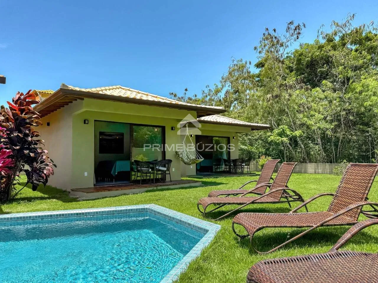 Casa independente a venda, 5 quartos, 5 suítes, 4 vagas, Centro – Armação dos Búzios/RJ