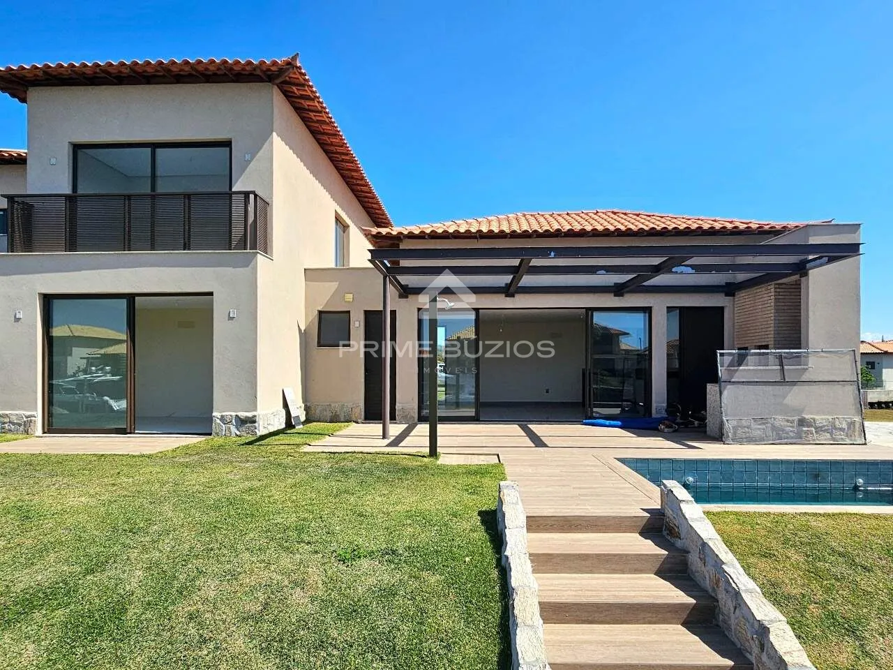 Casa en condominio en venta, 4 dormitorios, 4 suites, 2 cocheras, Marina – Armação dos Búzios/RJ