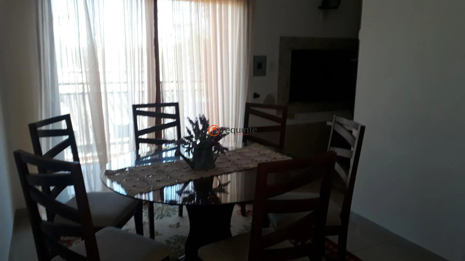 Casa comercial e residencial na FERNANDO OSÓRIO