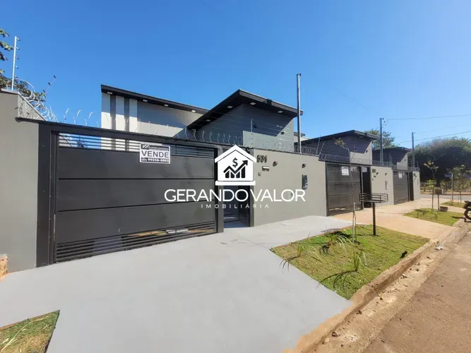 casa à venda no Bairro Seminário em Campo Grande MS - foto 1 - 3 quartos