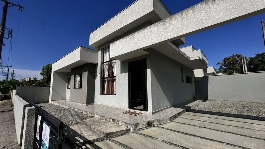 Casa com 81,1m2 à venda por R$580.000,00 em Itapoá/SC