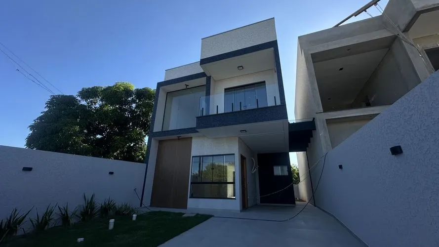 Sobrado com 141,51m² à venda por R$840.000,00 em Itapoá-SC
