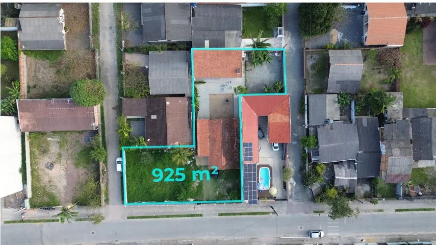 Terreno com duas casas para comprar em Itapoá-SC - à venda