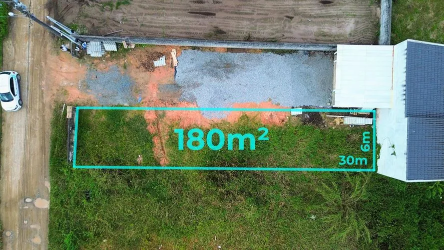 Terreno com 180m² à venda em Itapoá-SC por R$115.000,00