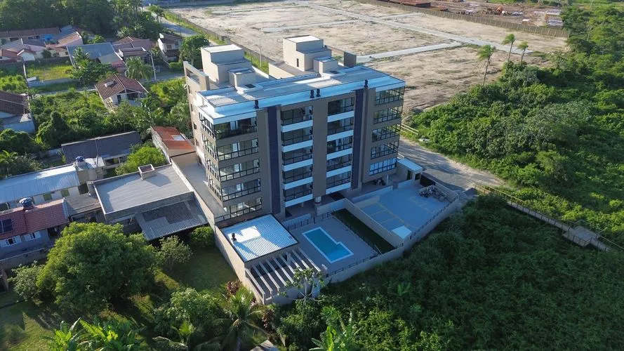 Cobertura à venda em Itapoá/SC por R$1.450.000,00