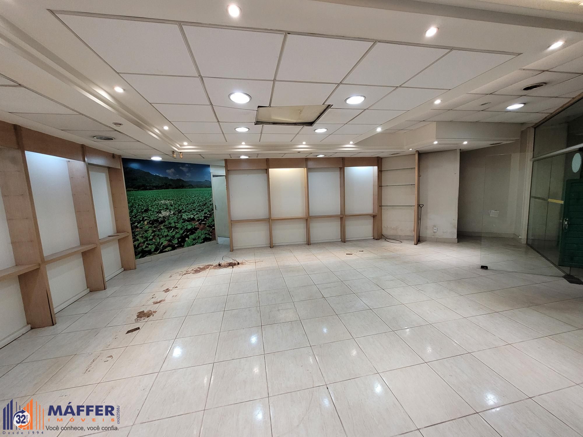 Loja, 3 salas, para alugar, 213 m², Floresta - Porto Alegre — foto 4