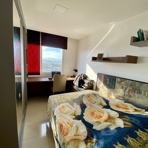Apartamento com 100m², 3 dormitórios, 1 suíte, 2 vagas no Torre de Athena em Torres para Comprar