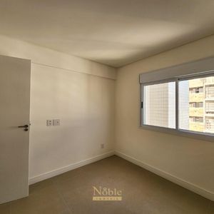 Apartamento com 84m², 2 dormitórios, 1 suíte, 1 vaga no San Pietro em Torres para Comprar